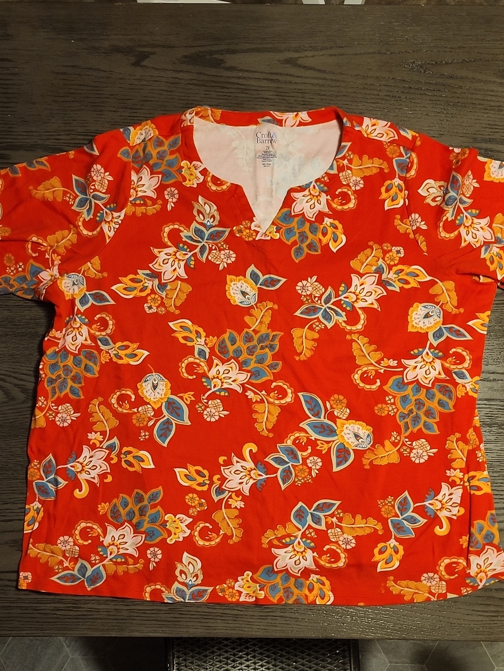 croft & barrow Red Floral Short-Sleeve V-Notch Top